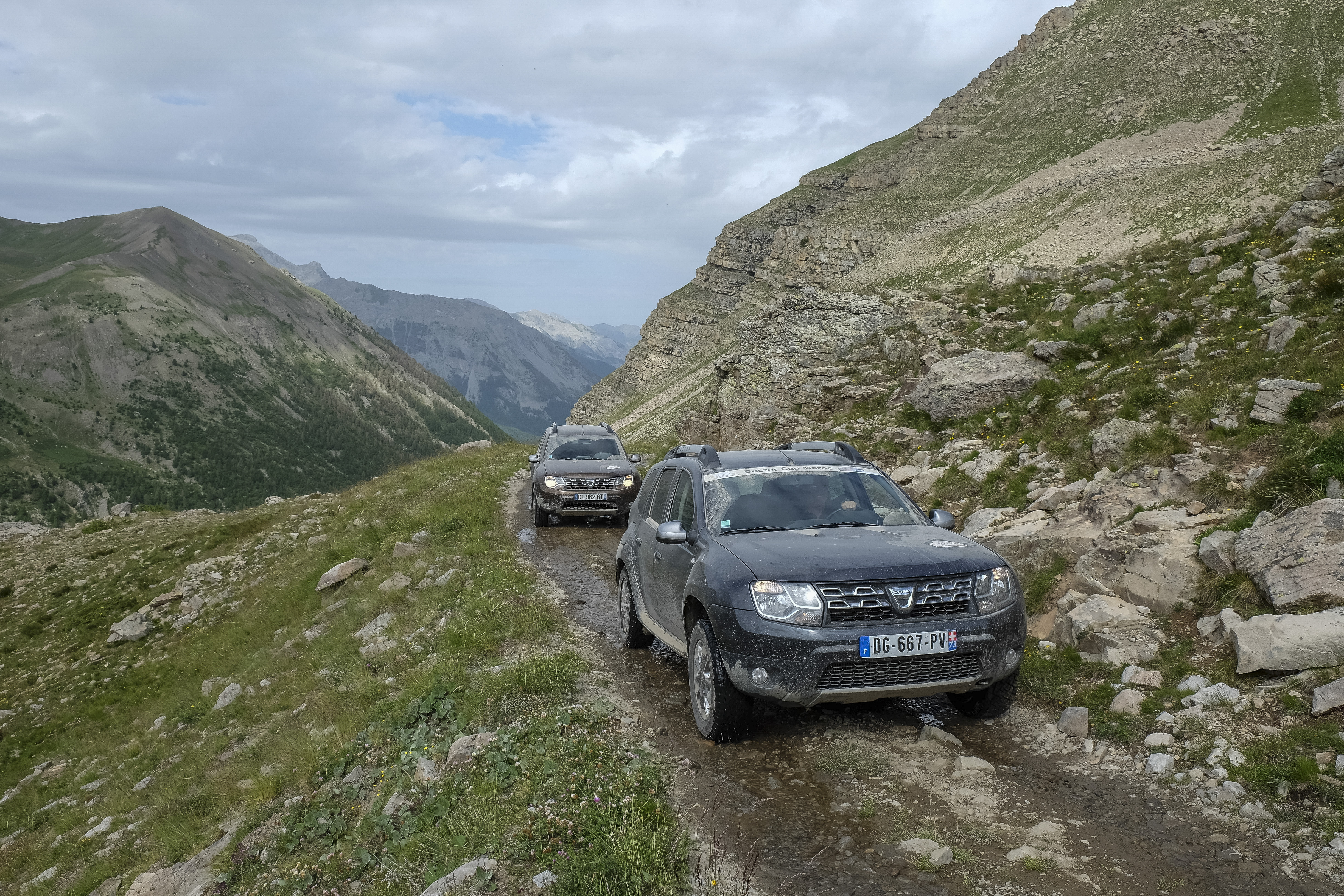 2022 - Story Dacia - 2 million Duster_ behind the scenes of a success story (18).jpeg